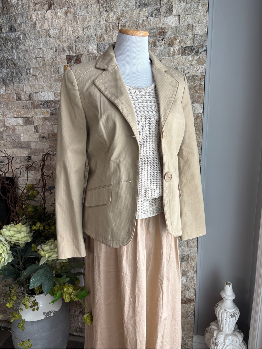 GAP Beige Single-Button Blazer